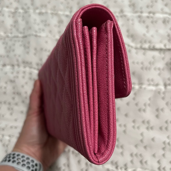 CHANEL 19C CLASSIC FLAP WALLET - Picture 8 of 8